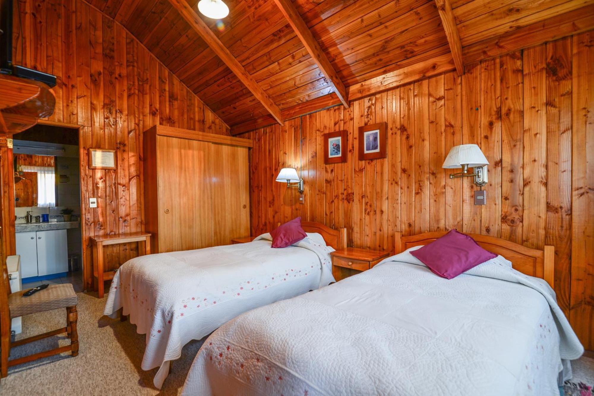 Hotel Los Maitenes Pucon Exterior photo