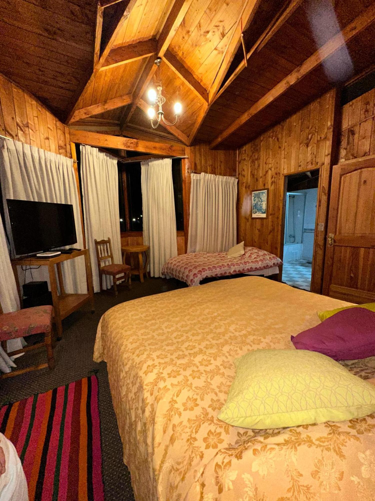 Hotel Los Maitenes Pucon Exterior photo