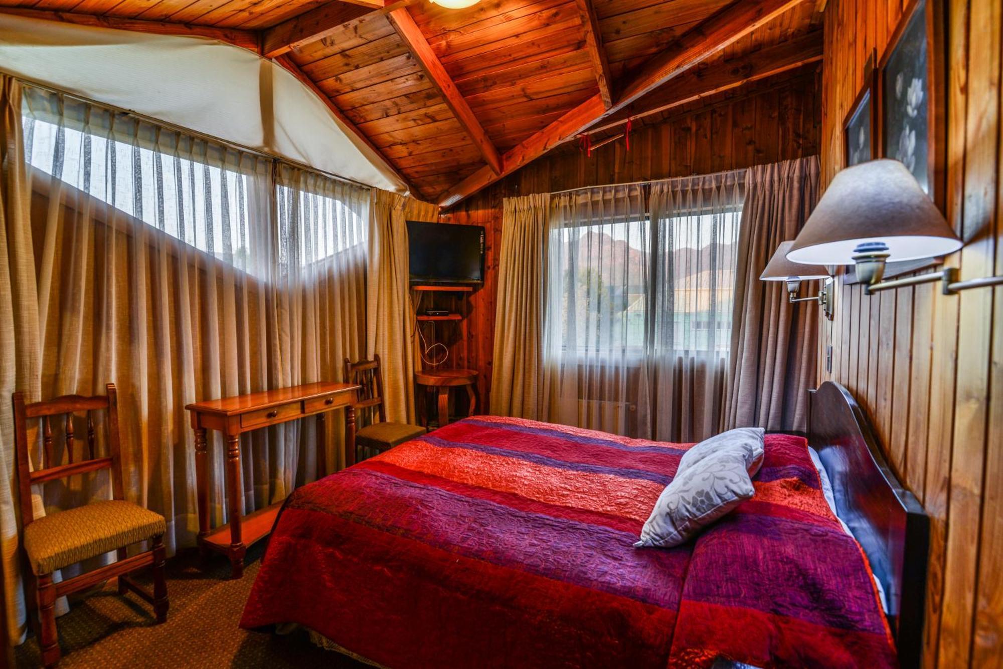 Hotel Los Maitenes Pucon Exterior photo